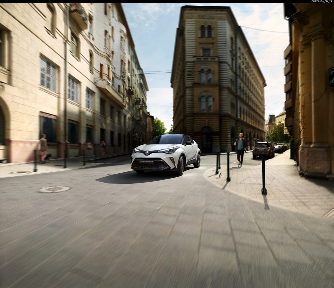 Model shown is Hybrid GR SPORT in bi-tone dynamic grey with black roof (2TVF)	